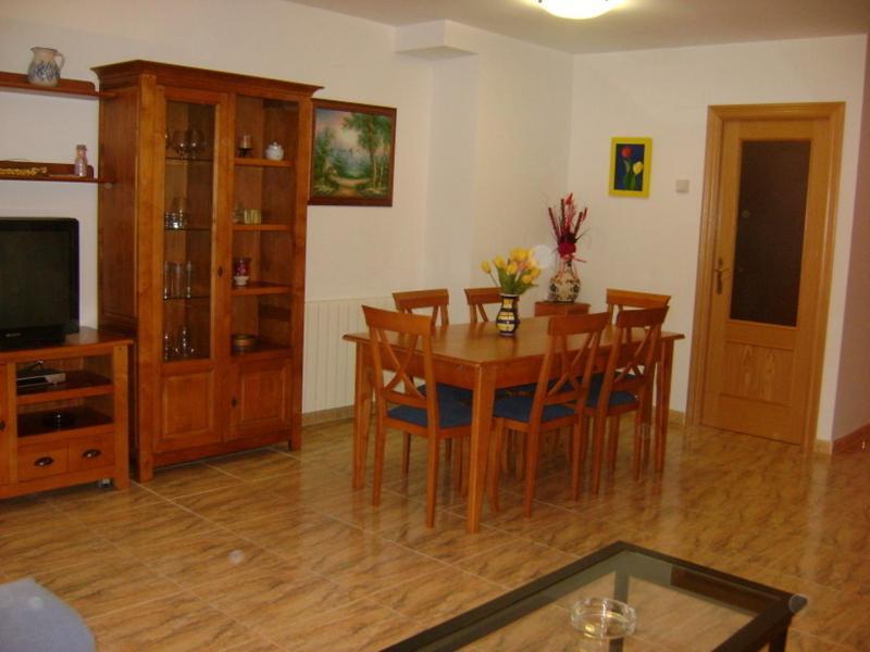Apartamentos Pirineos Ordesa El Pueyo de Araguás Szoba fotó