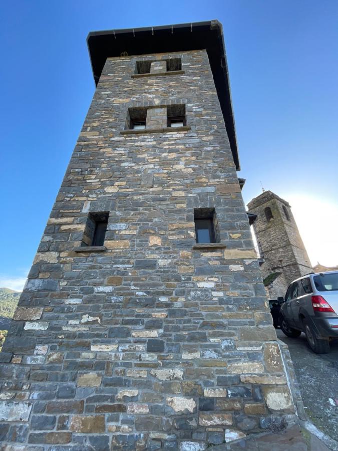 Apartamentos Pirineos Ordesa El Pueyo de Araguás Kültér fotó