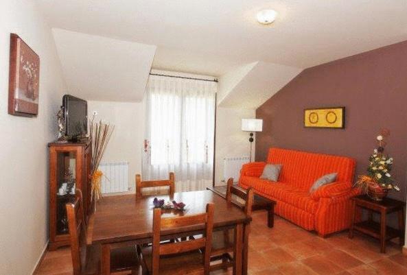 Apartamentos Pirineos Ordesa El Pueyo de Araguás Kültér fotó