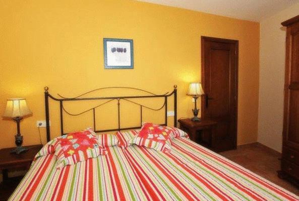 Apartamentos Pirineos Ordesa El Pueyo de Araguás Kültér fotó