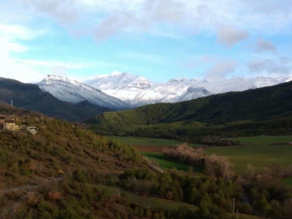 Apartamentos Pirineos Ordesa El Pueyo de Araguás Kültér fotó